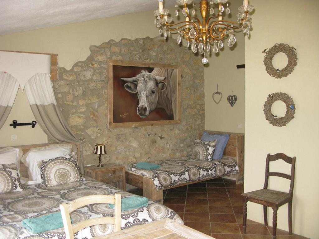 Maspitra B&B Besalu Room photo