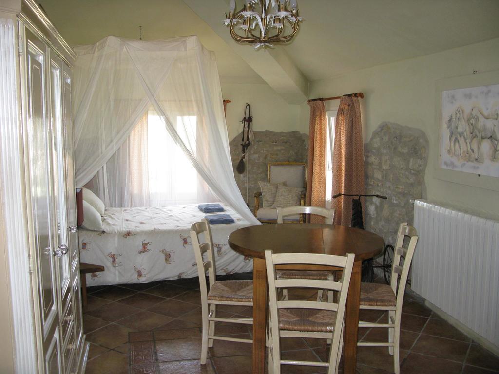 Maspitra B&B Besalu Room photo